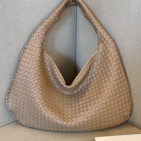 Women's Fashionable Leather Woven Bag MDA0844H2Y