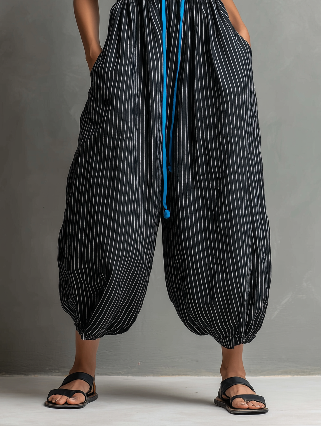 Women's Minimalist Striped Color-Block Jumpsuit — Spaghetti Strap, Square Neck, Drawstring, And Balloon Pants MDZ2991D2Y