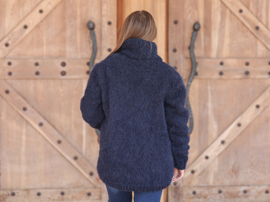 Baby Suri Alpaca Sweater, Fluffy Texture, Hand Knitted Turtleneck, Soft Warm Knit Fit T2218