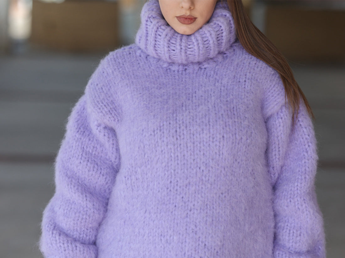 Purple Alpaca Sweater, 20 Strand Knit, Hand Knitted Fluffy Texture, Chunky Turtleneck Fit T2219