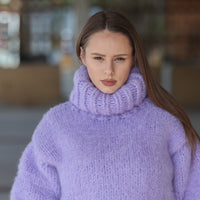 Purple Alpaca Sweater, 20 Strand Knit, Hand Knitted Fluffy Texture, Chunky Turtleneck Fit T2219