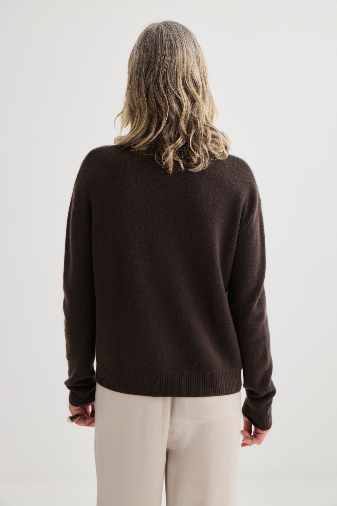 Cashmere V-Neck Cardigan - Bitter Chocolate