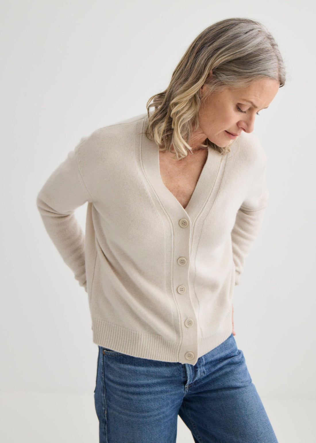 Cashmere V-Neck Cardigan - Oyster