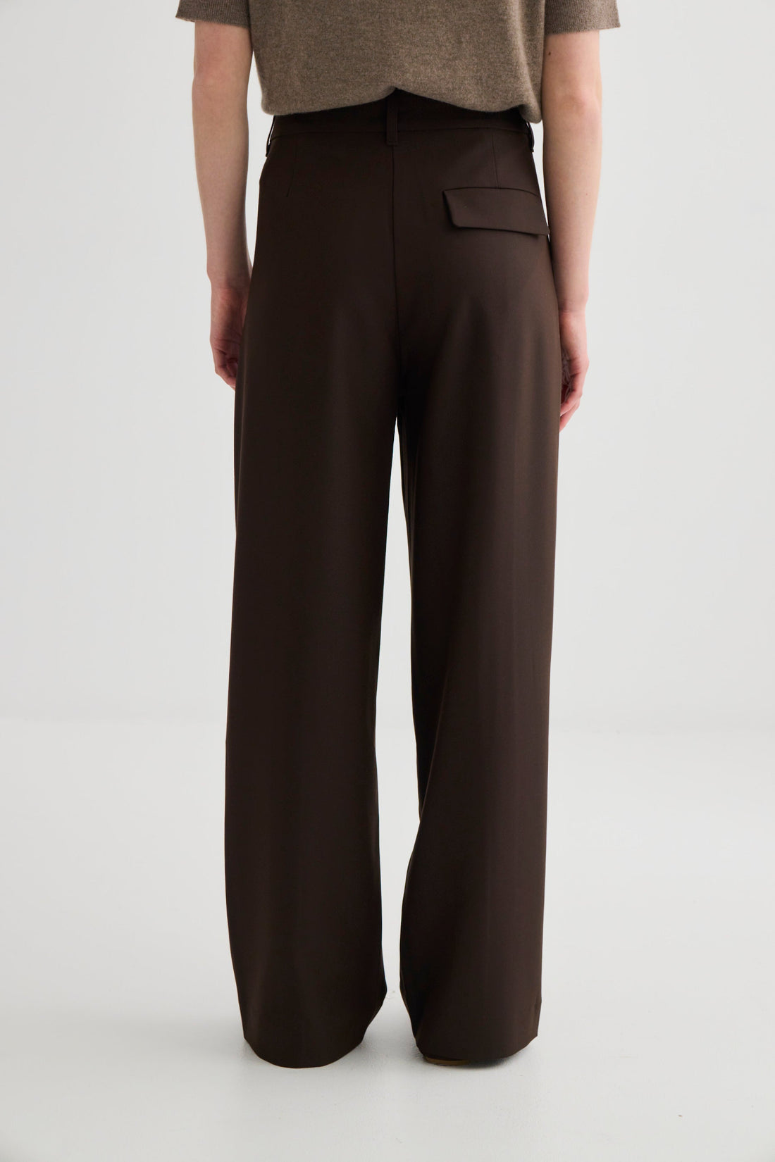 Invert Pleat Trouser - Truffle