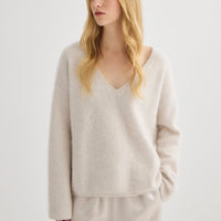 Brushed Cashmere V-Neck - Oyster