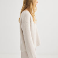 Brushed Cashmere V-Neck - Oyster