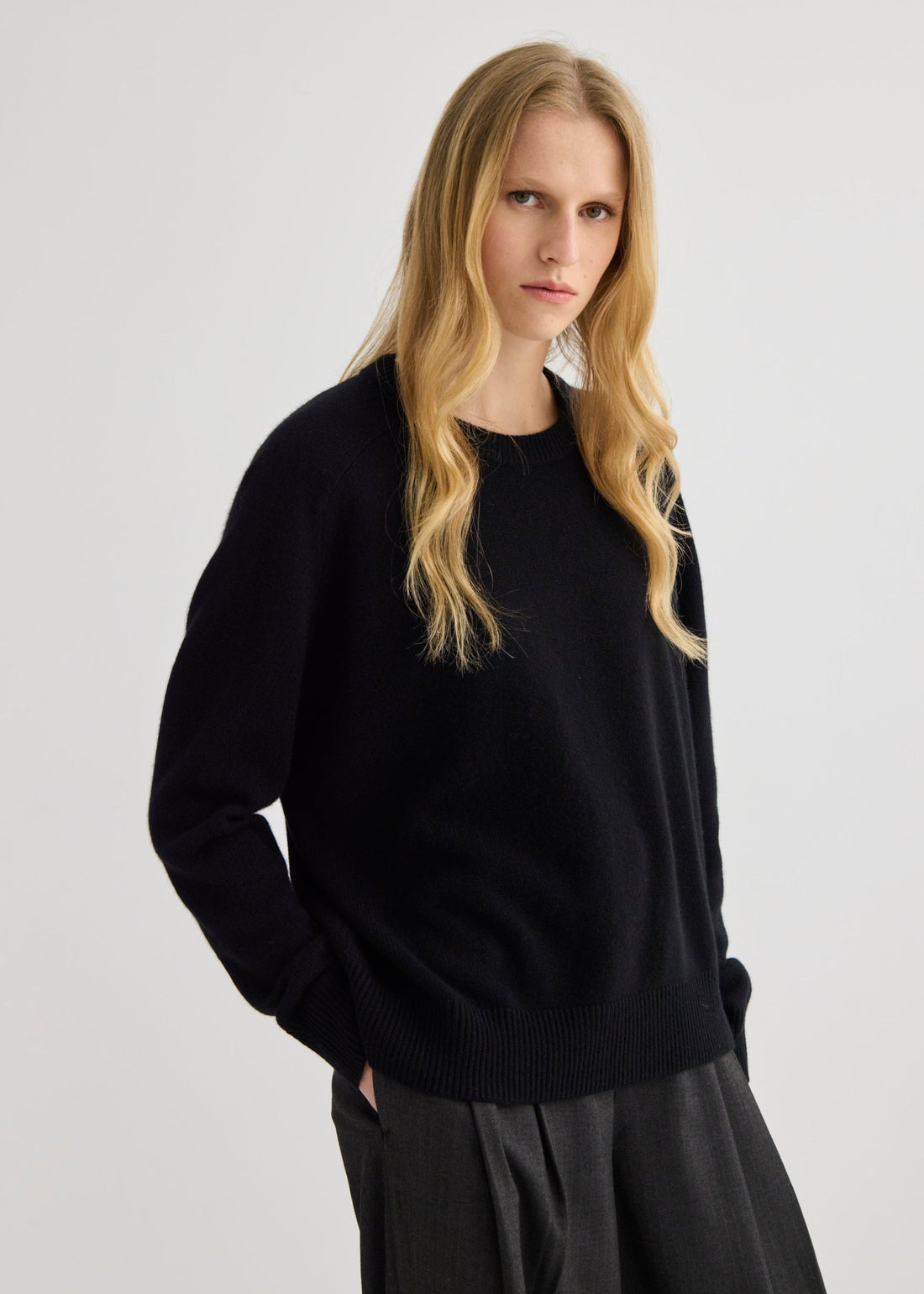 Cashmere Oversized Crewneck - Black