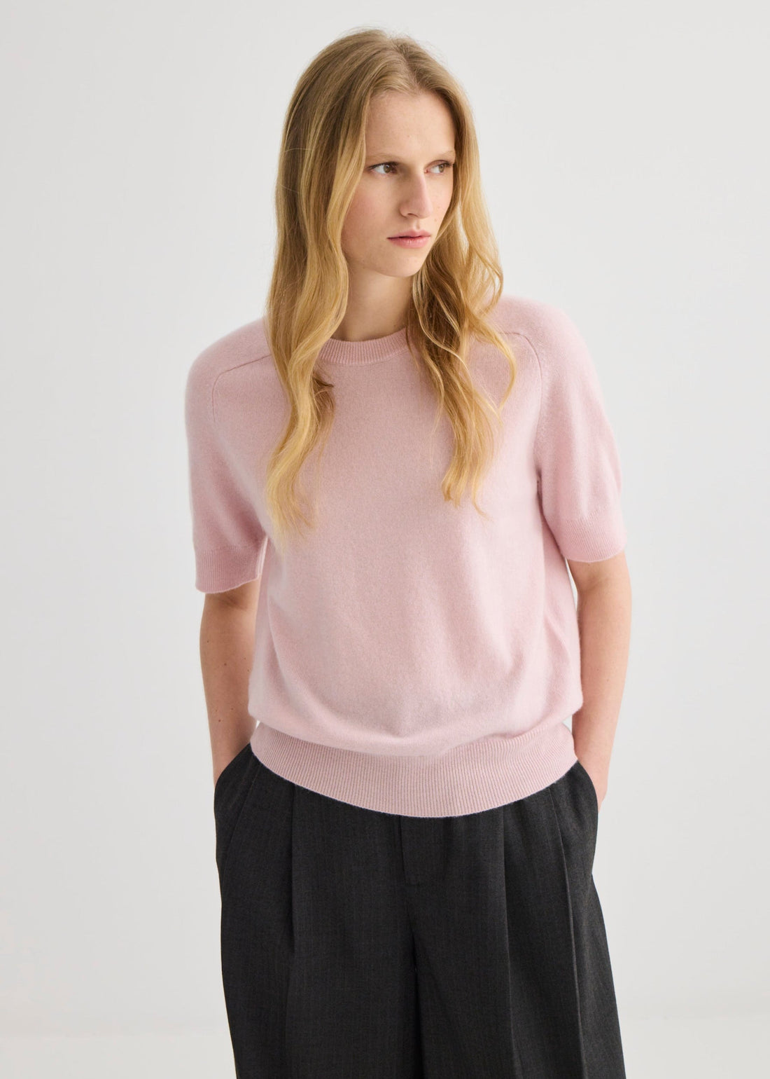 Cashmere Short Sleeve Crew Neck - Blush Pink