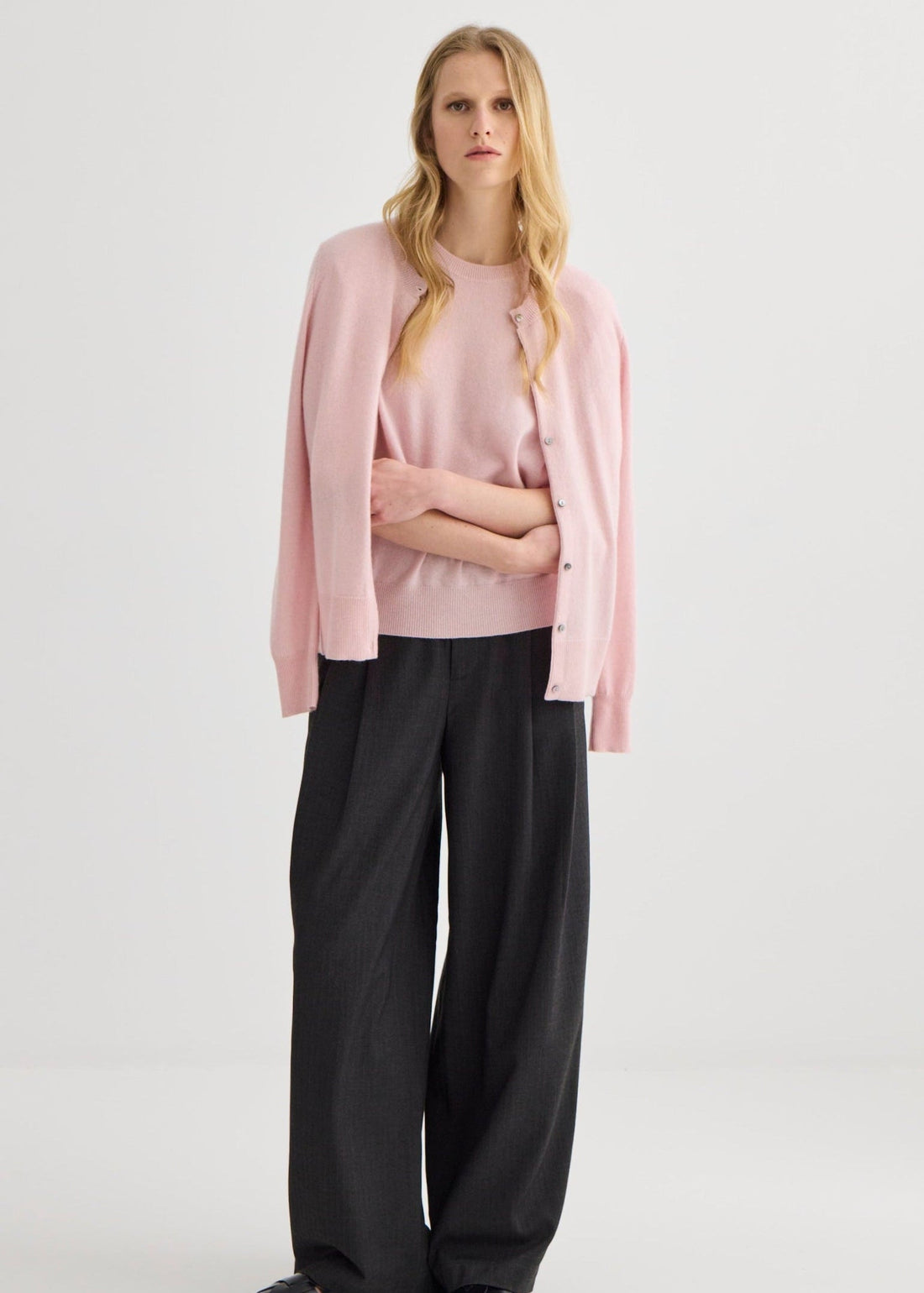 Cashmere Crew Neck Cardigan - Blush Pink