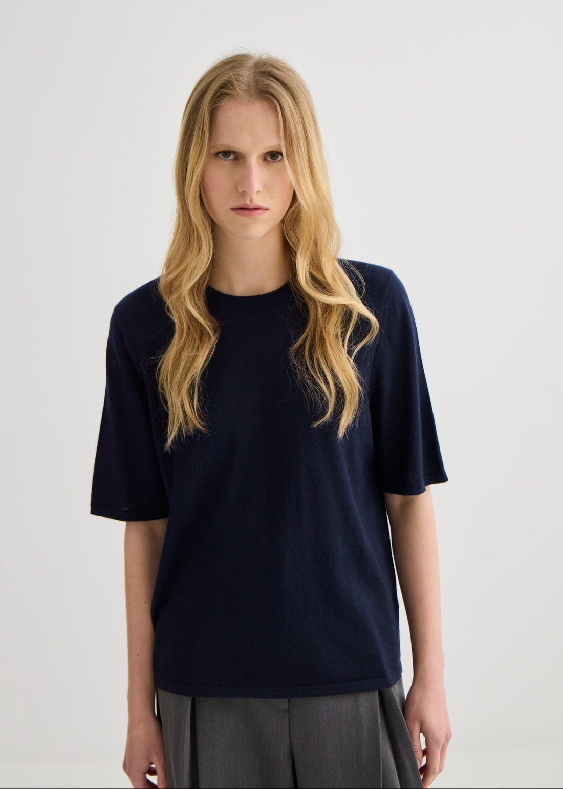 Featherlight Pure Cashmere T-Shirt - Midnight