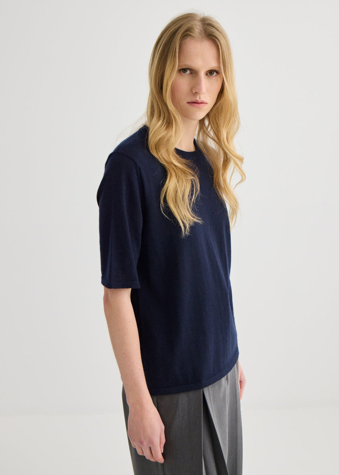 Featherlight Pure Cashmere T-Shirt - Midnight
