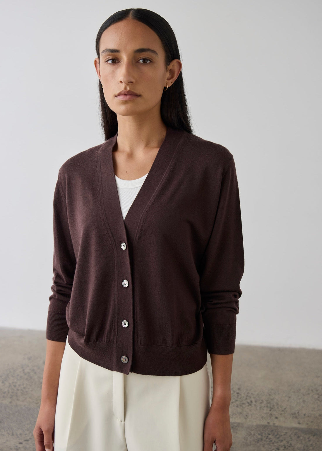 Merino V-Neck Cardigan - Dark Bordeaux