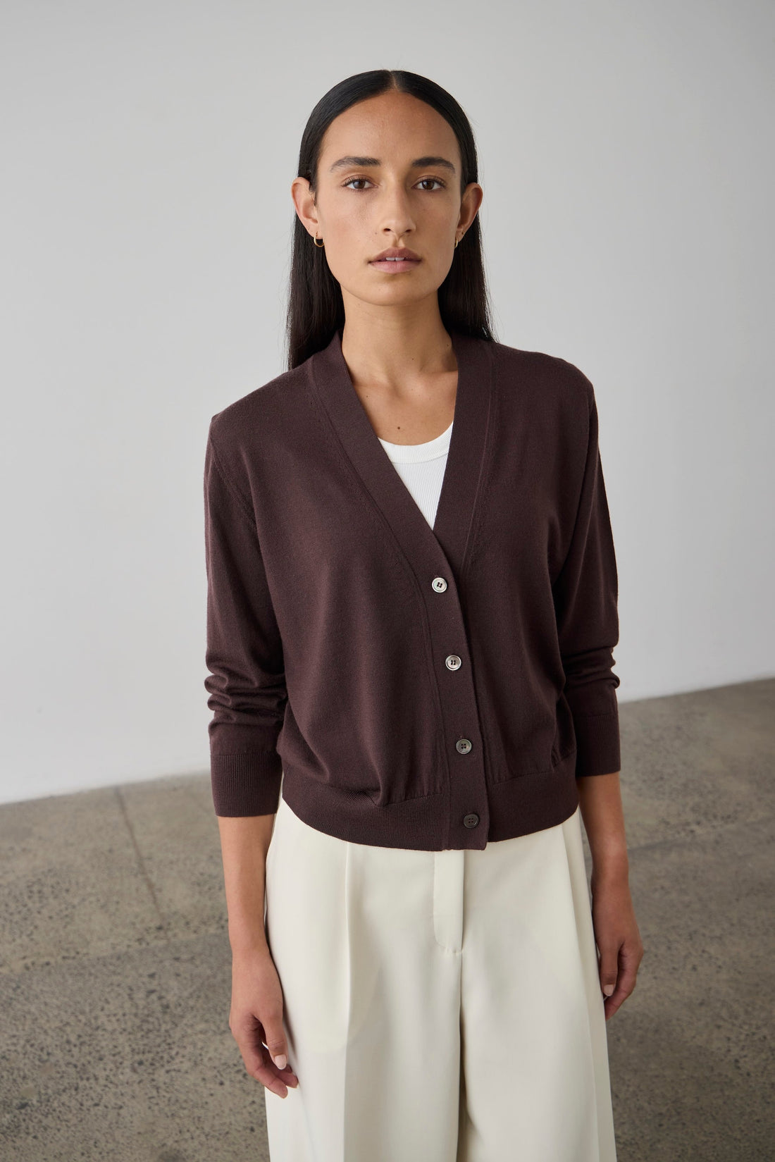 Merino V-Neck Cardigan - Dark Bordeaux