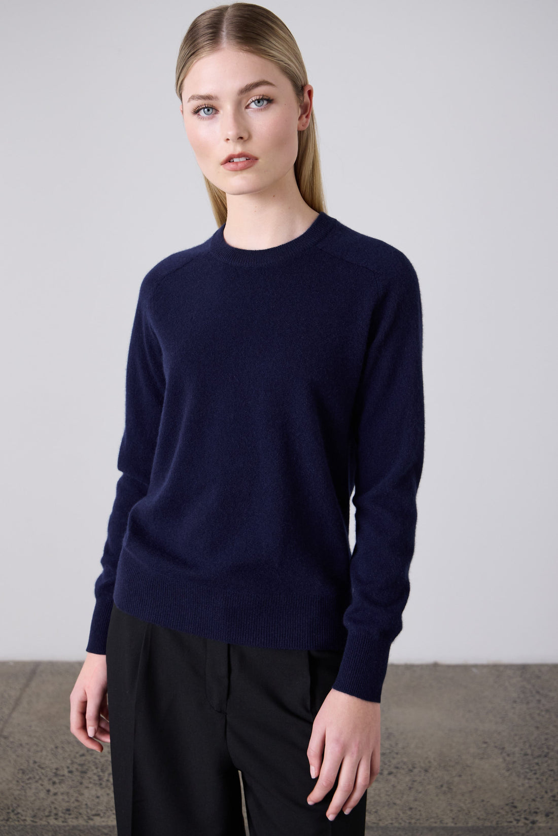 Sam Cashmere Crew  Neck - Navy
