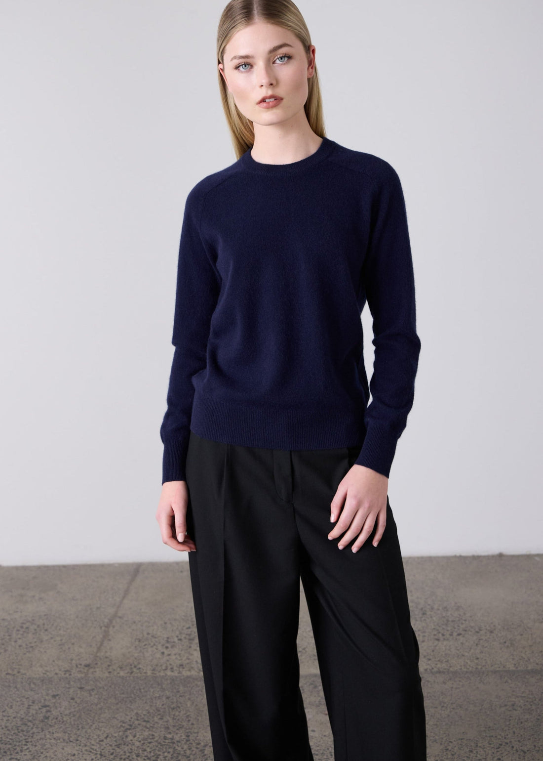 Sam Cashmere Crew  Neck - Navy