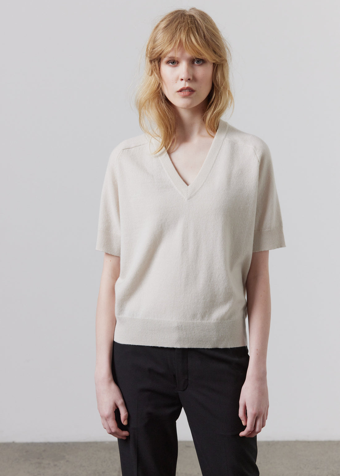 Jasper Cashmere V-Neck - Putty