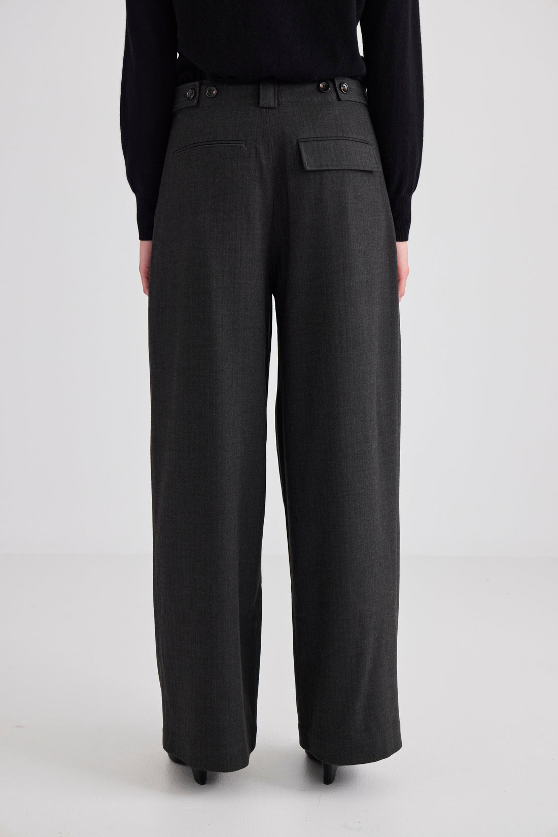 Wide Leg Pleat Front Trouser - Graphite