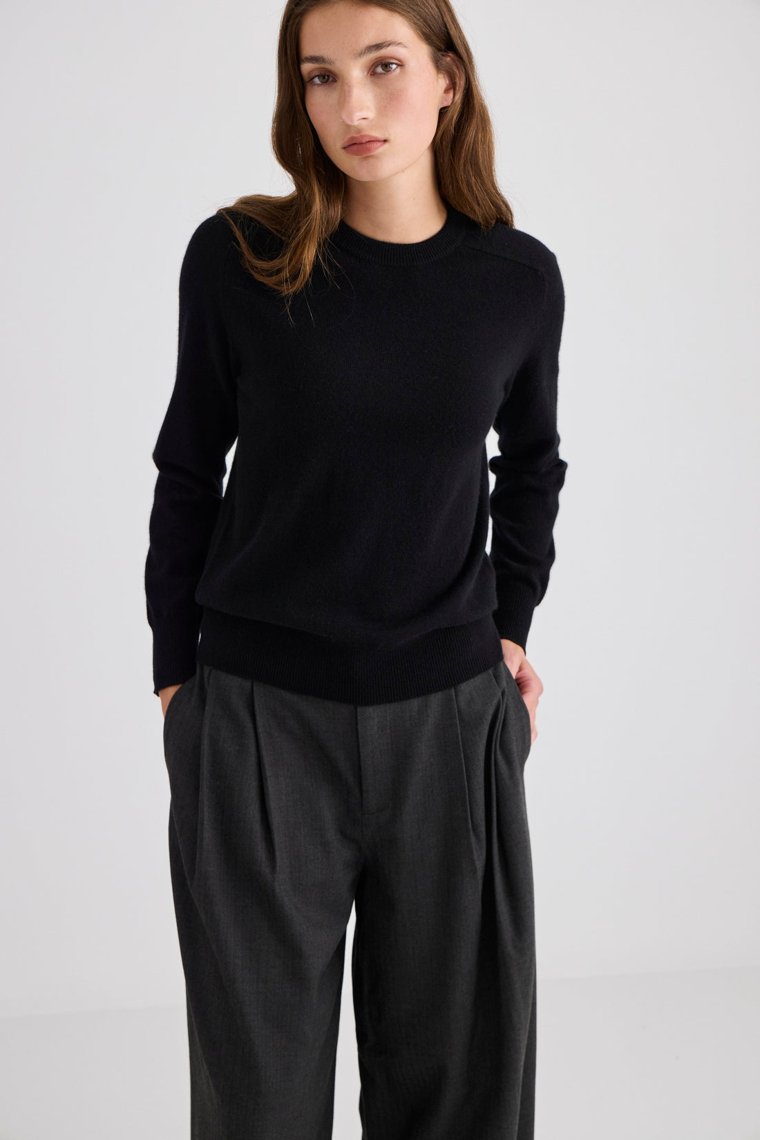 Sam Cashmere Crew Neck - Black