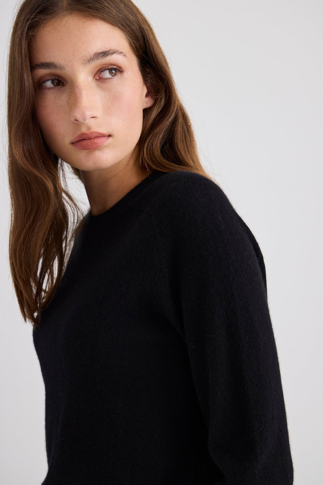 Sam Cashmere Crew Neck - Black