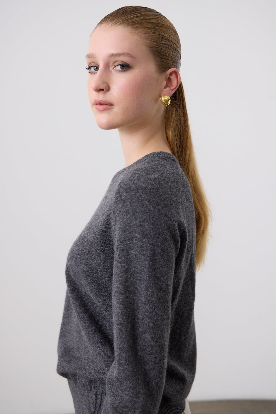 Sam Cashmere Crew Neck - Charcoal Grey