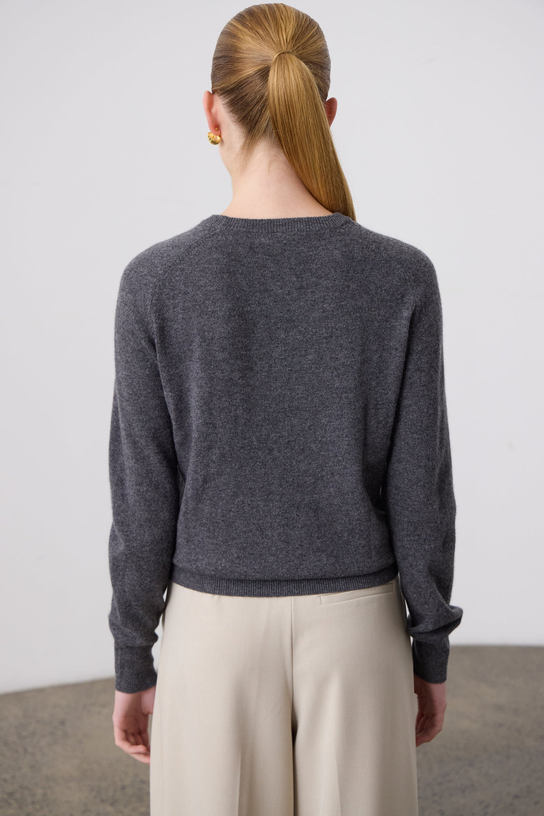 Sam Cashmere Crew Neck - Charcoal Grey