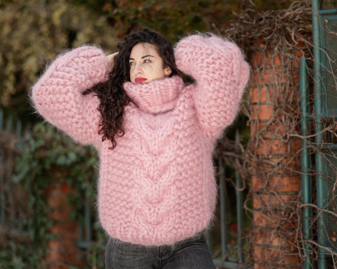 20-Strand Thick Mohair Sweater – Hand-Knitted Blue Chunky Cable Knit Jumper T1399