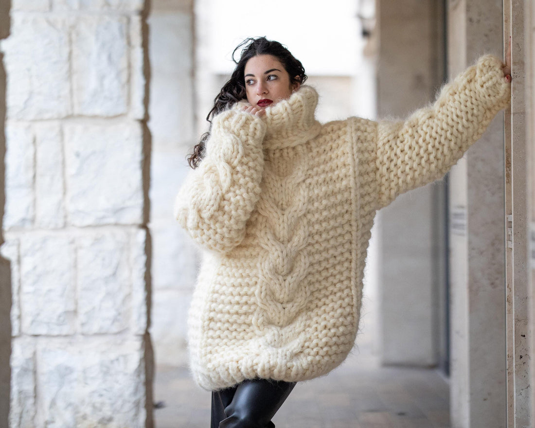 20-Strand Thick Mohair Sweater – Hand-Knitted Blue Chunky Cable Knit Jumper T1357