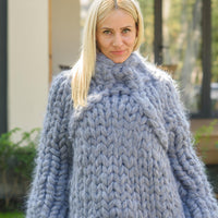 Fluffy 40-Strand Mohair Sweater – Extra Thick Hand-Knitted Gray Pullover T880M