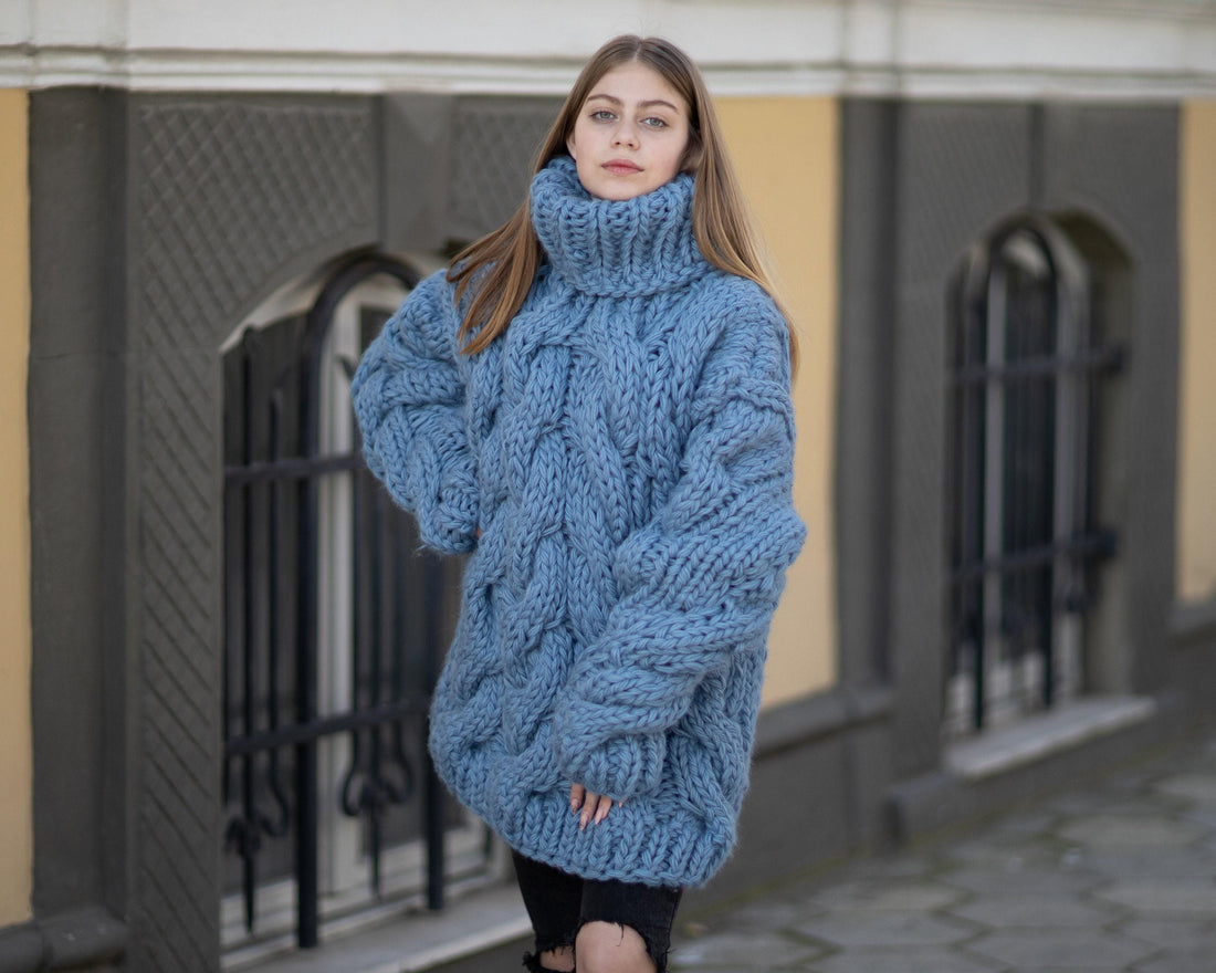 5-Strand Thick Blue Wool Sweater – Huge Hand-Knitted Chunky Oversized Pullover T1027
