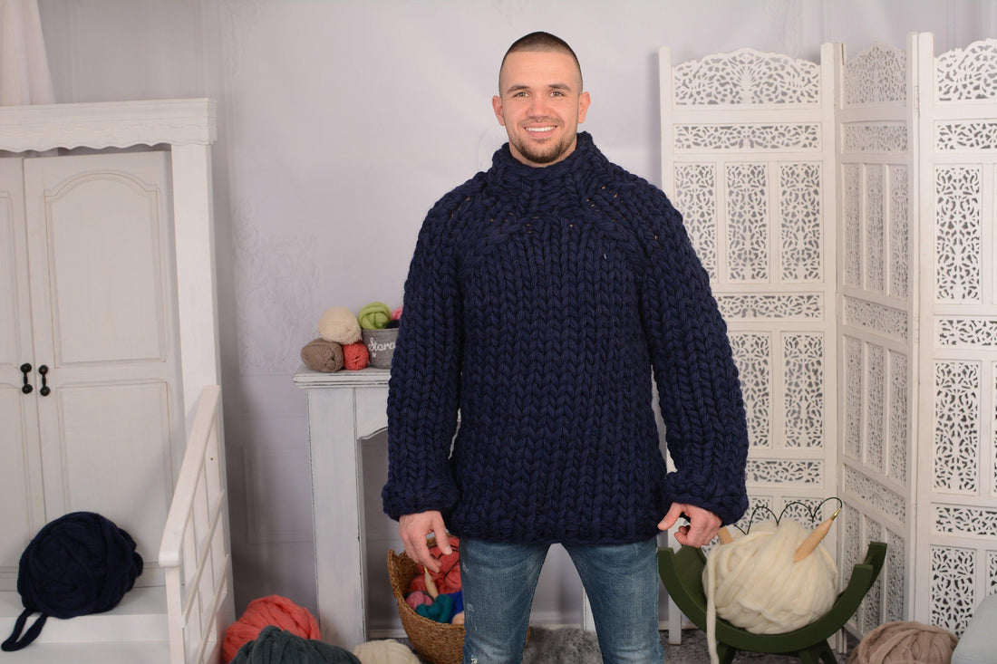 12-Strand Chunky Wool Sweater – Soft and Warm Thick Knit Jumper T708M