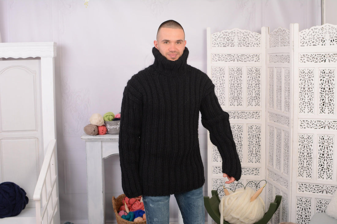 Black Ribbed Wool Sweater – Hand-Knitted Chunky Oversized Turtleneck for Men T711M