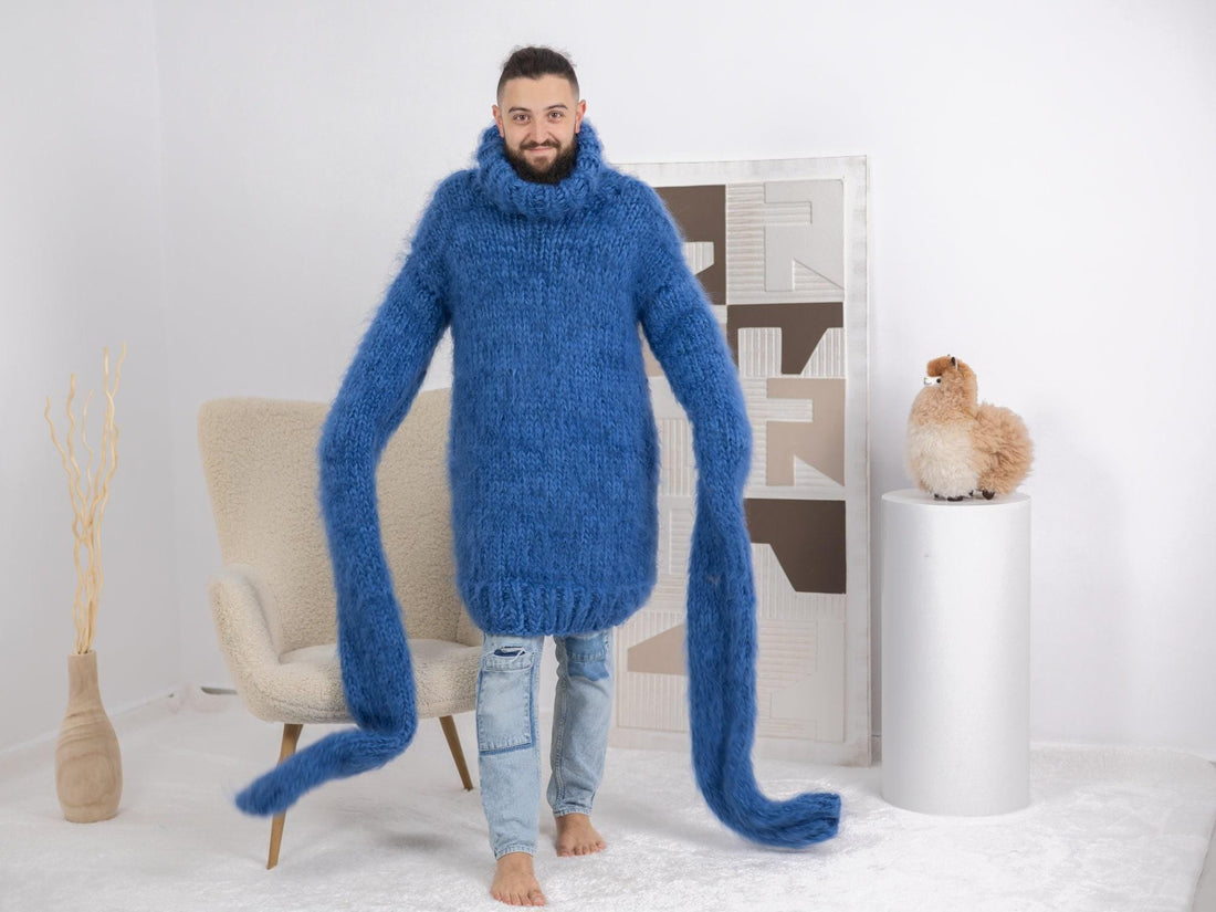 Oversized Blue Mohair Sweater – 6-Strand Hand-Knitted Wool Blend Jumper with Extra Long Sleeves T1672