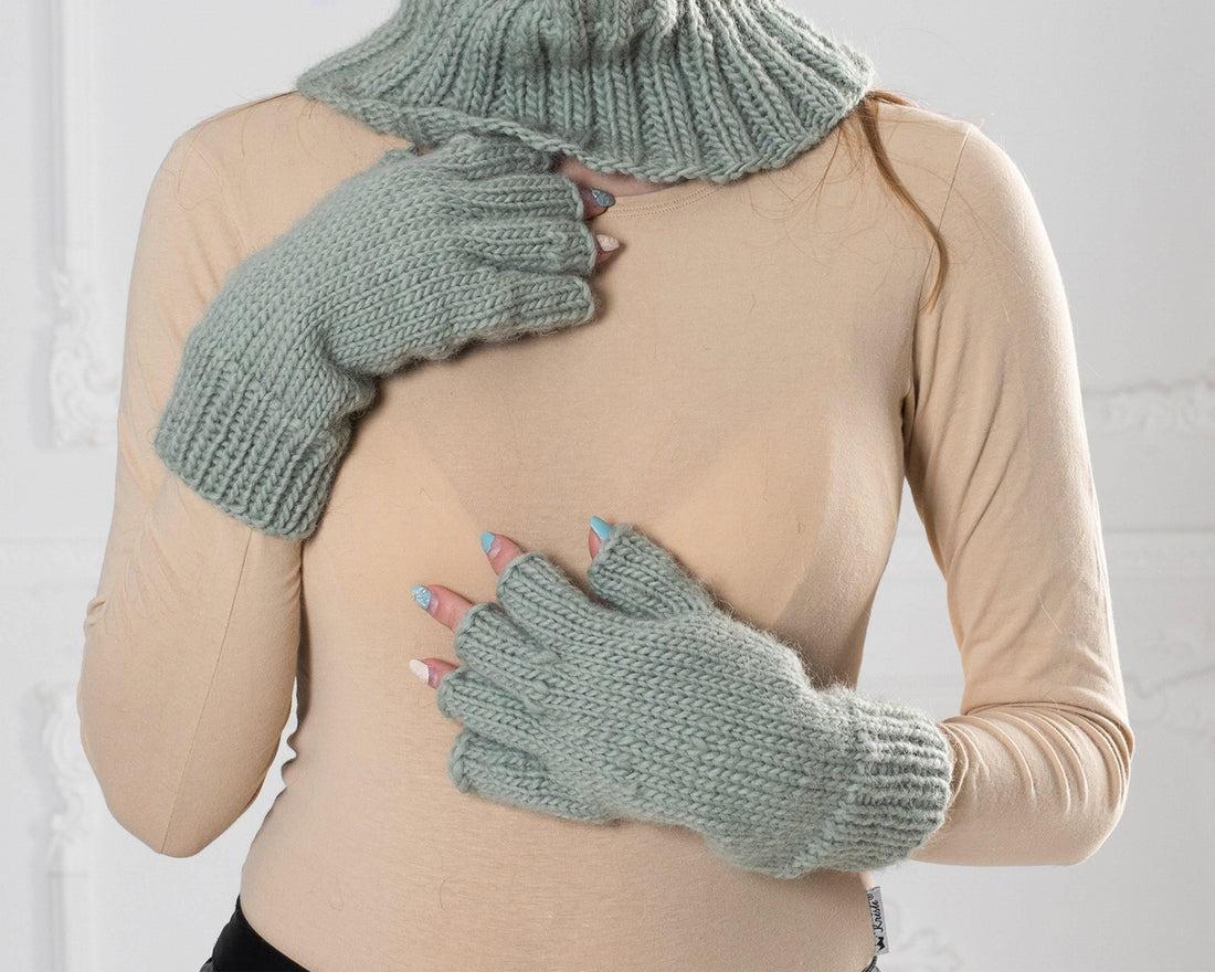 Hand Knitted Wool Gloves – Chunky Raw Wool Fingerless Mittens T1008