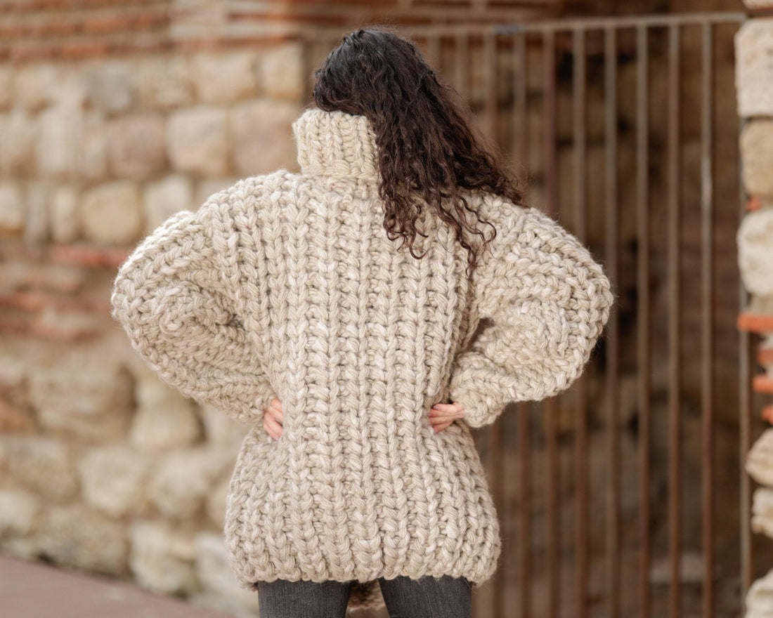 Super Chunky Alpaca Wool Sweater, Hand Knitted 26-Strand Thick Pullover T1392