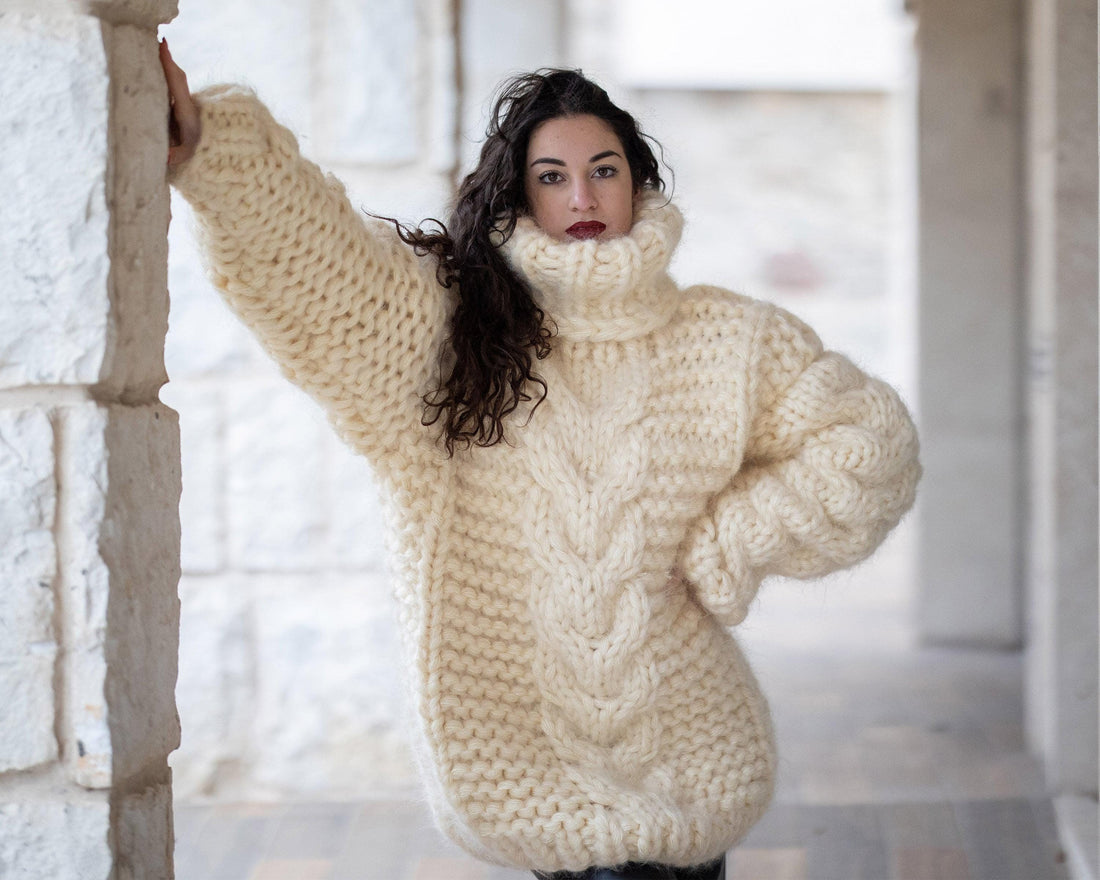 20-Strand Thick Mohair Sweater – Hand-Knitted Blue Chunky Cable Knit Jumper T1357