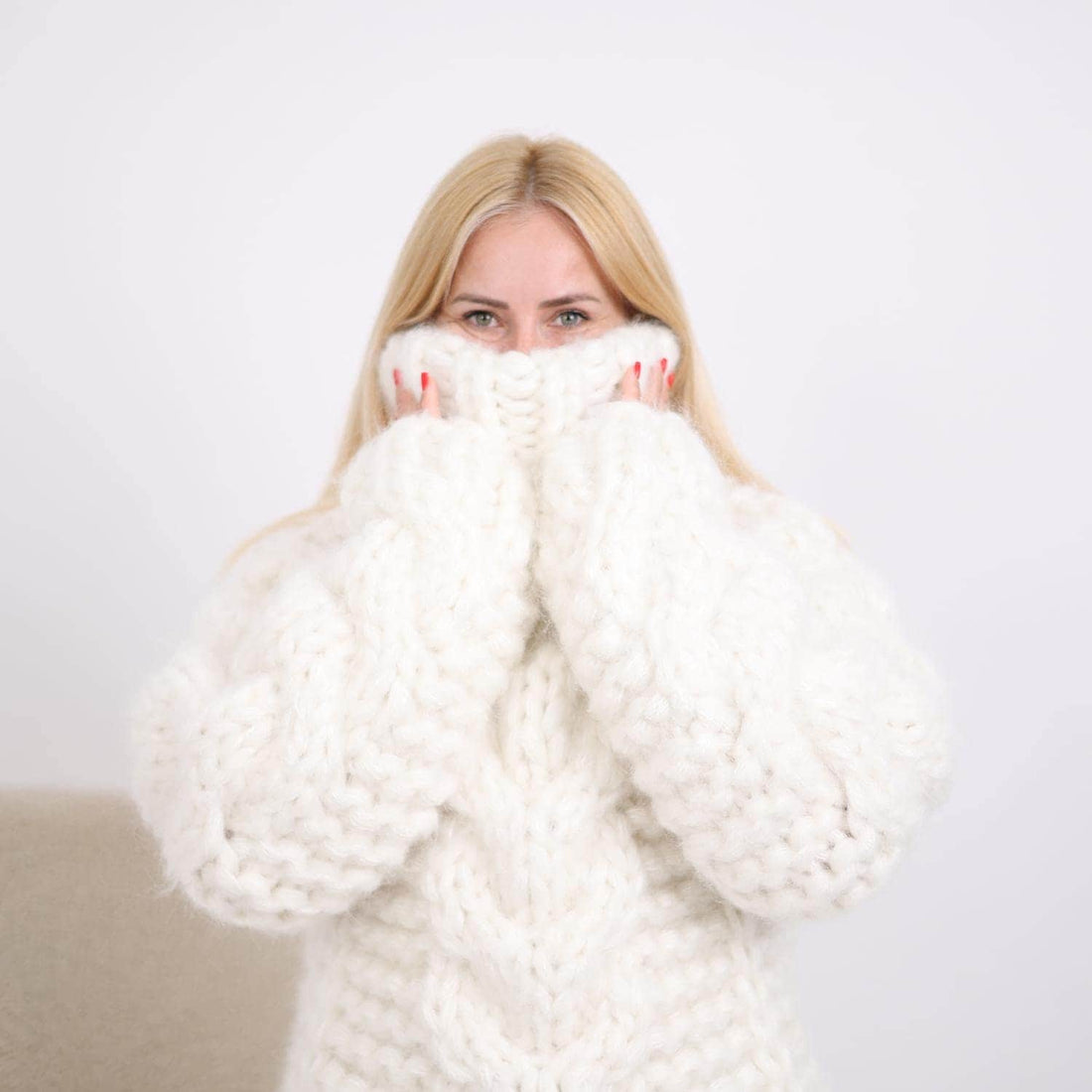 20-Strand Mohair Sweater – Extra Chunky Hand-Knitted Oversized Cable Knit Turtleneck Jumper T1898