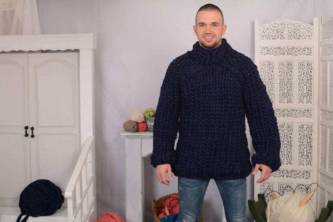 12-Strand Chunky Wool Sweater – Soft and Warm Thick Knit Jumper T708M