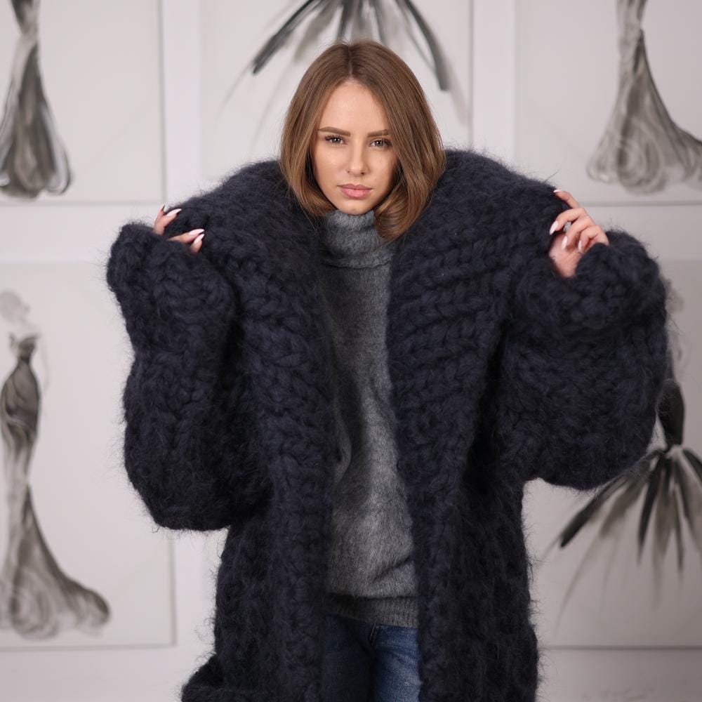 25-Strand Mohair Cardigan with Oversized Collar and Honeycomb Knit Coat T2073